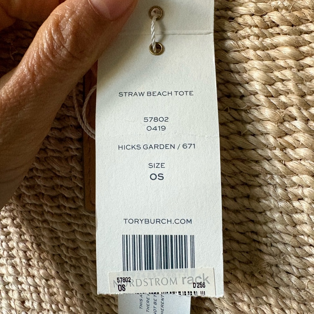 Title
Tory Burch Straw Beach Tote – Large – New - Picture 5 of 6